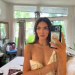 Hailee Keanna Lautenbach Instagram - Today I confused some words -oh wow that so cheap (the driving time somewhere was small number) -it died (ran out of chocolate in the trail mix) -no I like it lowercase and biggercase -where’s the ace-tone (acetone) someone needs her trailllllll mix! So I’ve been back on my “the secret” game and the biggest mantra is everything always works out for me…I don’t like how conceited it is and like if we all thought that what would happen? But STUFF. HAS. BEEN. HAPPENING. Just wake up happy, change the channel in your brain to a positive one :)