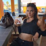 Hailee Keanna Lautenbach Instagram - Why did burger friend be mean to me