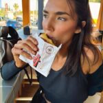 Hailee Keanna Lautenbach Instagram - Why did burger friend be mean to me