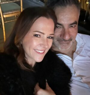 Hale Caneroğlu Instagram - 🖤💙🧿🖤💙🧿🖤💙🧿 çok seviyore! 🙏 @ozgurfidanoglu