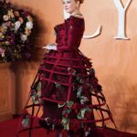 Haley Bennett Instagram - me showing up to every christmas party from now til dec 25th 🎄