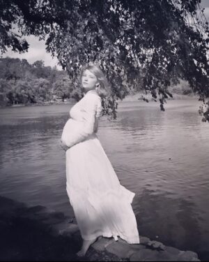 Haley Bennett Instagram - Happy Mother’s day UK 
Since becoming a “mumma”
my perspective on so many things 
have transformed. I was awakened. 
Sending love to all the mothers
out there, doing their best. 

Motherhood can be so challenging but the reward is far greater than the sacrifice. I am filled with gratitude. 
I am grateful to be the recipient of my daughters love 
VW is such an open, generous affectionate soul, yet with love, fearlessly stands her ground. V is the greatest blessing to me. 

Thank you to Joe for being such a wonderful father, even in your long absences. The support you provide your family, allows me to be a better mother. I hold so much love and gratitude. 

Ive always told V, the love you give is the love you receive. We teach our children how to love. Through example. As leaders. Every choice, every moment, is defined by this for me. Lets all be a little kinder. Nurture the child in you,too. The child in us all. These kids are the future.

The seeds we plant today…