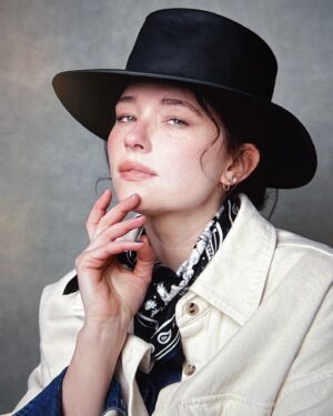 Haley Bennett Instagram - These past twelve months I have experienced and have lay witness to so much loss, injustice and heartbreak. I have made great efforts to tread lightly, taking care not to imprint the heavy grief in the ground. Or rather, it’s imprint on me. 

It took me the better half of a year to make headway, begin to recover from personal traumas. All the while, my loving partner lived abroad in Rome, for the better half 2022/23. Although we are proud of his work, which thankfully helps support the family, we have missed him immeasurably. (thank you to all the incredible women who band around me and helped me be the best momma I could be given the circumstances) 

There have been a lot of sacrifices made this year. I am privileged to choose the path I walk about, but that doesn’t mean it isn’t sometime treacherous ones. 

I also experienced so much wonder. The wonder of feeling pain and the ability to observe my wounds as they eventually began to heal. Human beings are so resilient. 

I hope this year, I will continue to nurture the goodness in me. Be kinder to myself. Gentler. More loving. 

Create and live the life I envision, in health, without pause, and with the support of my higher power. 
Let go of everything that does not serve me, and fully realise my worth.