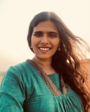 Halitha Shameem Instagram - B'coz I got reminded of the பட்டு பாவாடை days 🌻
