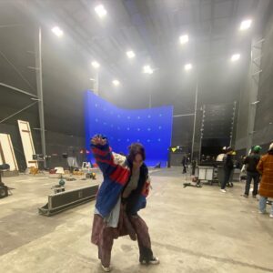 Hallea Jones Instagram - 👍🏻 onto the next 👍🏻

It’s so overwhelming to put together end of year content cause a part of me isn’t sure what to include cause there’s so much and a part of me is also talkin shit about how little I feel I’ve accomplished this year.. I gotta remember that just cause it wasn’t as fruitful of a year as others.. that doesn’t mean it wasn’t important and full of valuable lessons and beautiful experiences. I’m so grateful for my friends, new and old. Grateful for my creative teammates and those who support me always. My family. My partner. My community. Grateful for the days behind and the days ahead. One day at a time. Happy New Year x