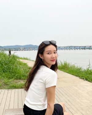 Han Geu-ru Instagram - 어제 

☀️🌥️☁️☔️