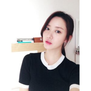 Han Geu-ru Instagram - 