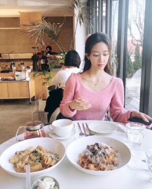 Han Geu-ru Instagram - 🎀

Have a nice day ◡̈
