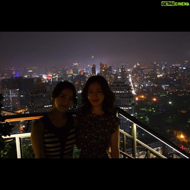 Han Geu-ru - 4.2K Likes - #Bangkok#Thailand 🌙