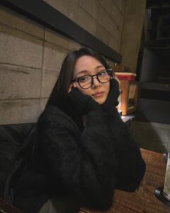 Actress Han Jae-in HD Instagram Photos and Wallpapers April 2024