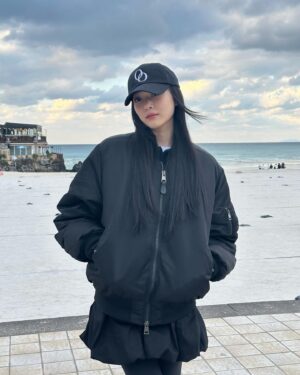 Han Jae-in Instagram - 🖤