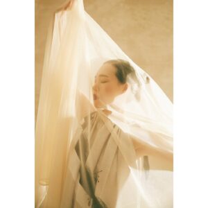 Han Yeri Instagram - #Voguekorea 8월호 B컷 Photo by 안상미
