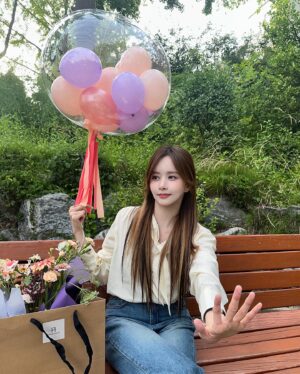 Han Bo-reum Instagram - #7인의탈출 마지막회까지 많이 사랑해주세요..🙏🏼 한나야 진모씨 다들 잘지내..!