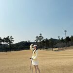 Han Bo-reum Instagram - 담번엔 꼭 골프치는 영상으로… 돌아올게요..