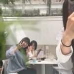 Han Chae-a Instagram – 우리 넷🤍
울별하 생일기념점심.☕️