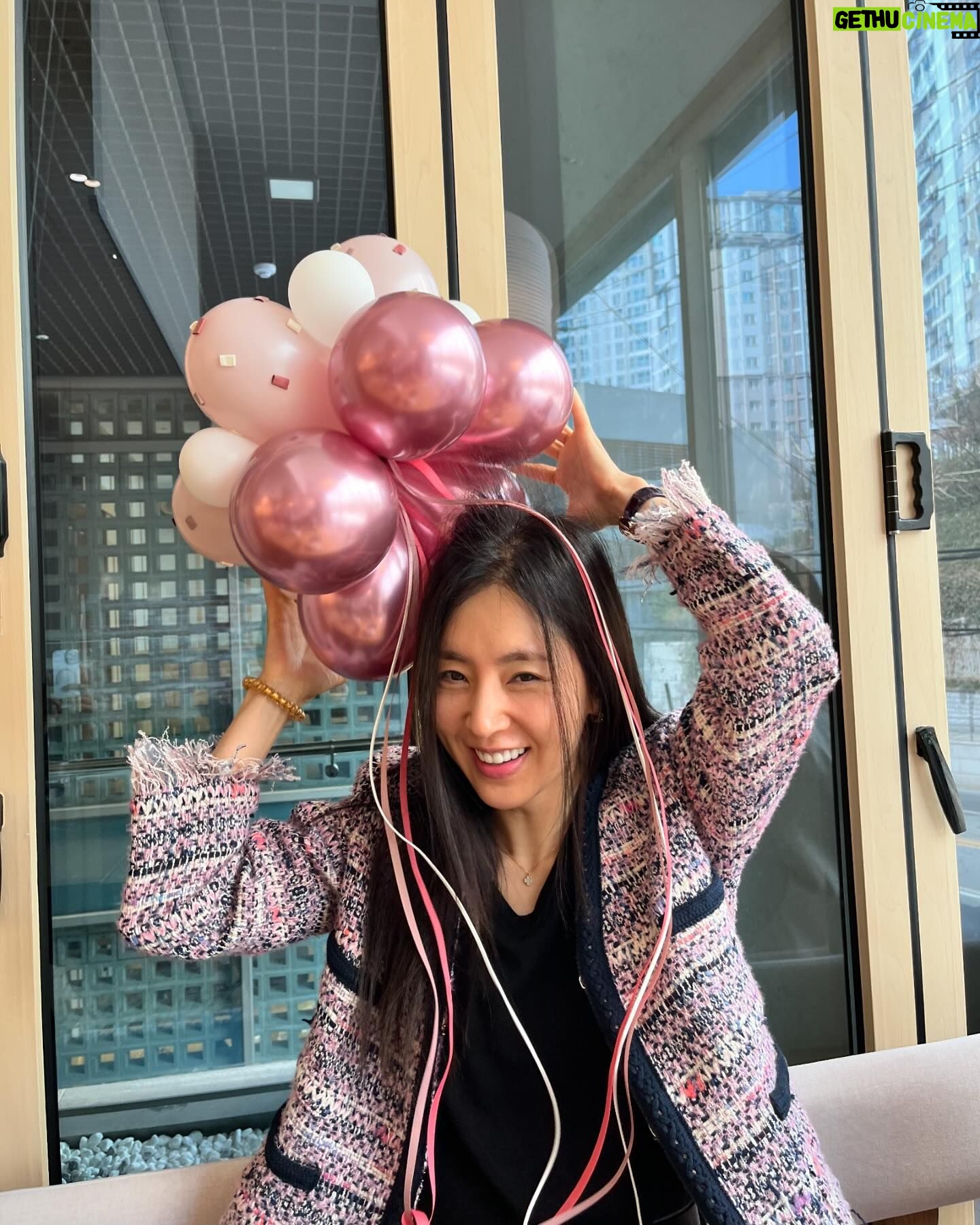 Han Chae-a Instagram - 나 많이 신났져🖤🖤 @irenejunyuny @ssung916 @bh7433 @hanguru0529