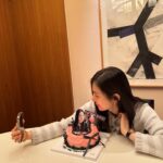 Han Chae-a Instagram - 42주년. 그대들과🖤🖤 @won_lovemindal @youjang2 @doubleu____jy