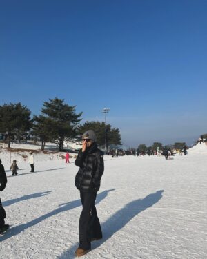 Han Chae-a Instagram - 겨울방학 6일째.. ❄️
@won_lovemindal
@jmin.park
@youjang2