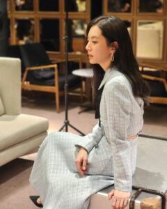 Han Chae-a Instagram - 열일중 🎬