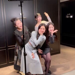 Han Chae-a Instagram - 열일중 🎬