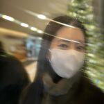 Han Chae-a Instagram - 차차아빠랑 아침부터 미사보고.. .이것저것 정신없이 바빴지만 따뜻한 크리스마스🎄 아 그리고 셀카가 뿌였게 나왔던 건.. 사이즈가 안 맞는 액정보호필름.. 때문이었다는 이야기… 🤦🏻‍♀️ #나란여자