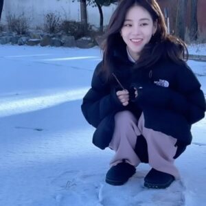 Han Ji-eun Instagram - 