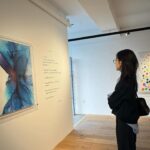 Han Ji-eun Instagram – 개인전 축하해요.
