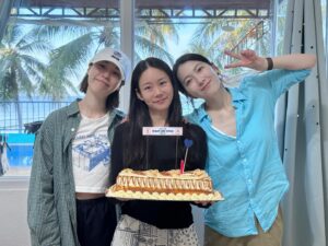 Han Seung-yeon Instagram - #happy #17th #anniversary #kara #gyuri #seungyeon #nicole