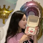 Han So-eun Instagram - 생일 끝.. ㅎ 🫠