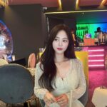 Han So-eun Instagram - 🤍💛💛🤍