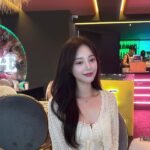Han So-eun Instagram - 🤍💛💛🤍