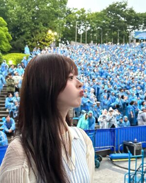 Han Su-ah Instagram - 아카라카 💙🤍💧