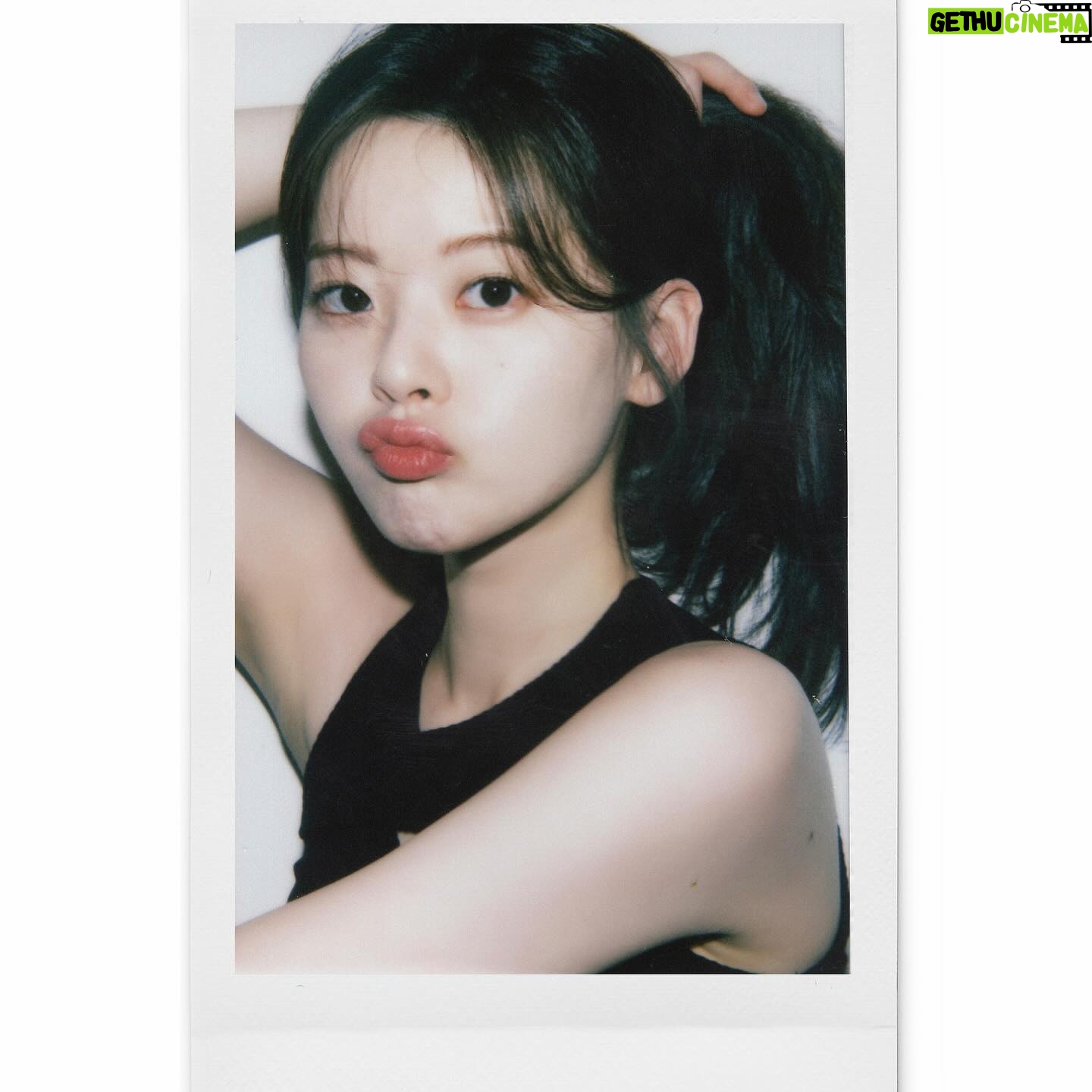 Han Su-ah - 75.1K Likes - 어케 뽀뽀 한번을 안해주니 짜오
