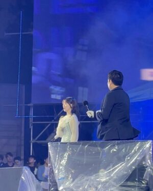 Han Su-ah Instagram - 아카라카 💙🤍💧