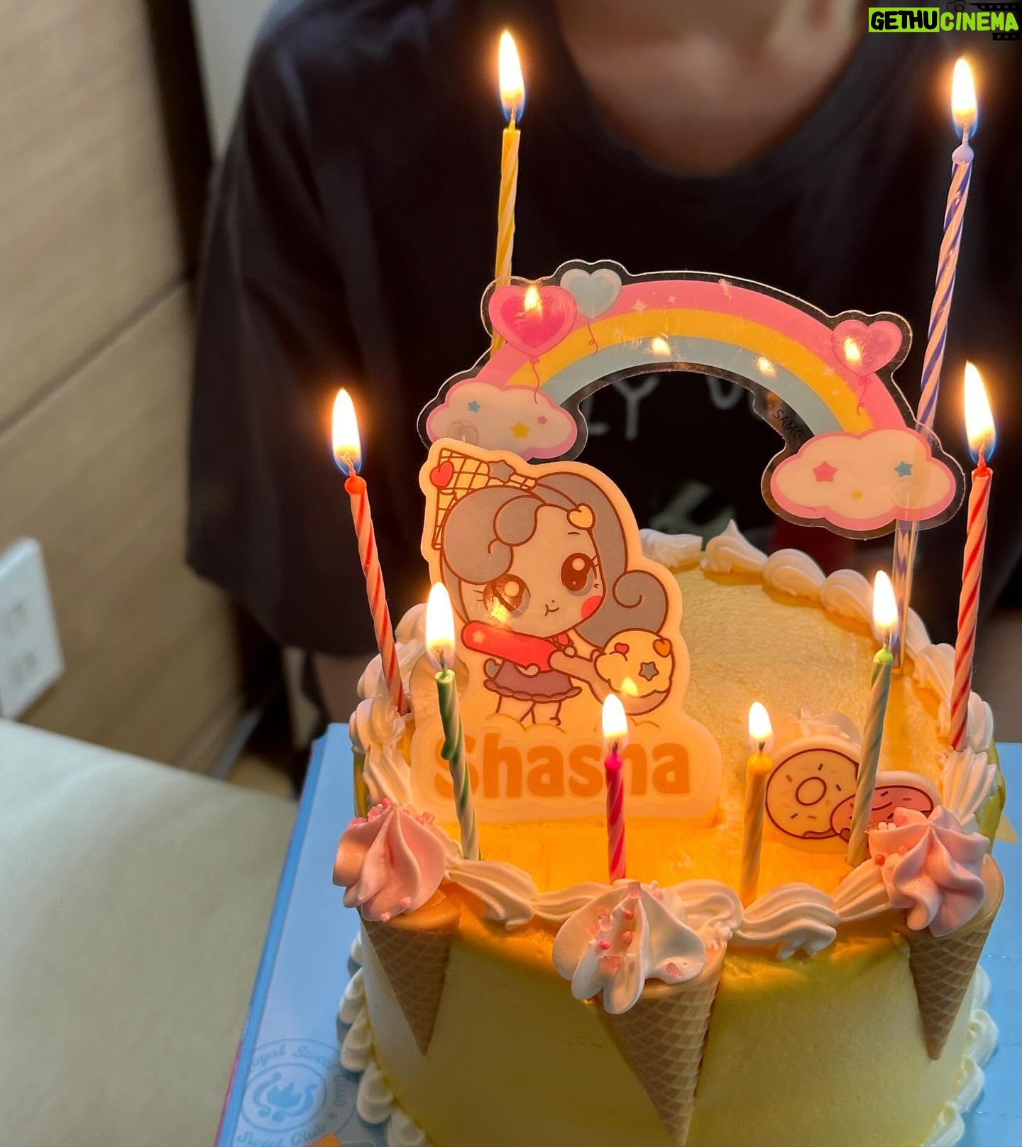 Han Su-ah Instagram - 아주 특별한 생일! 축하해주신 모든 분들 감사합니다 🥳 솨랑단 짱 🤍🧡