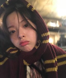 Han Su-ah Instagram - 다시 갈래 🥹🌏
