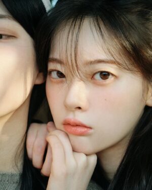 Han Su-ah Instagram - 가을 가지마 🥹