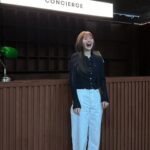 Han Su-ah Instagram - backseat !