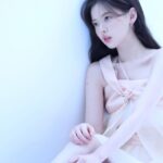 Han Su-ah Instagram - 블러썸 비하인드 🖤