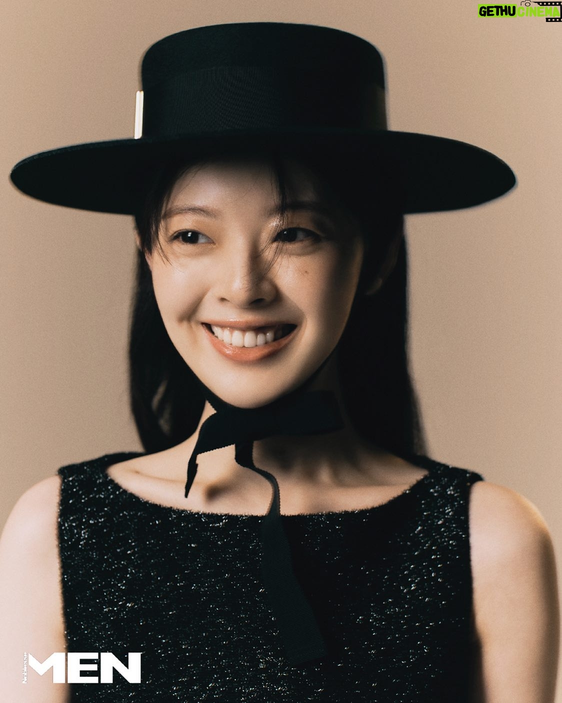 Han Su-ah Instagram - 맨노블레스 10월호 🖤 🤠 #mennoblesse