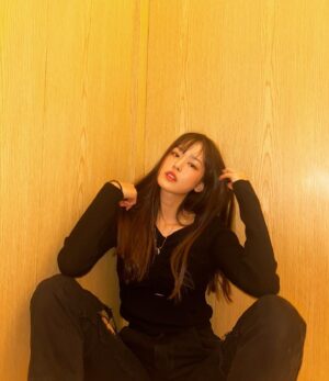 Han Sung-min Instagram - 🌑