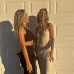 Hana Hayes Instagram – Nothing like a summer sunset 🌴
