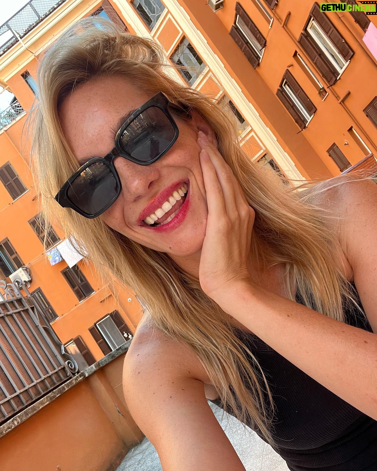 Hana Vagnerová - 4K Likes - Last days of sun🌞🌞🌞❤️