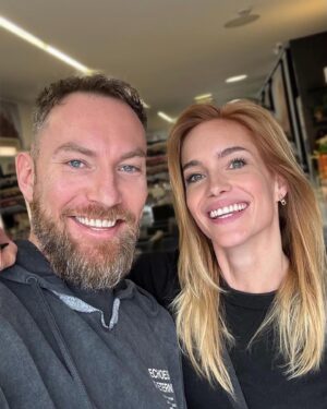 Hana Vagnerová Instagram - Hair emergency🙏❤️❤️❤️❤️