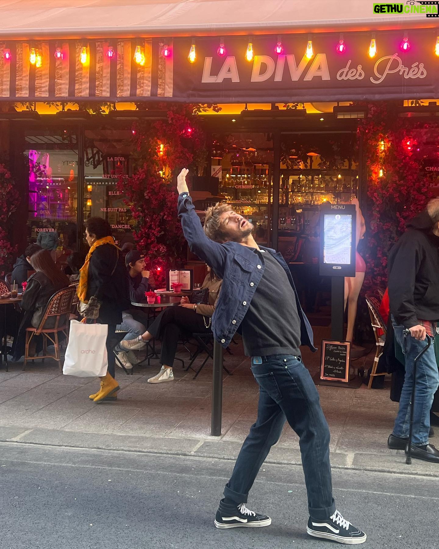 Hana Vagnerová - 5K Likes - Paris j´taime❤️
Avec @festivalczechin ❤️