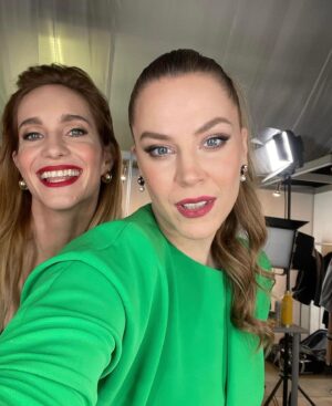 Hana Vagnerová Instagram - Takove normalni pondeli s @petranesvacilova ❤️❤️❤️
🎬🎬🎬
