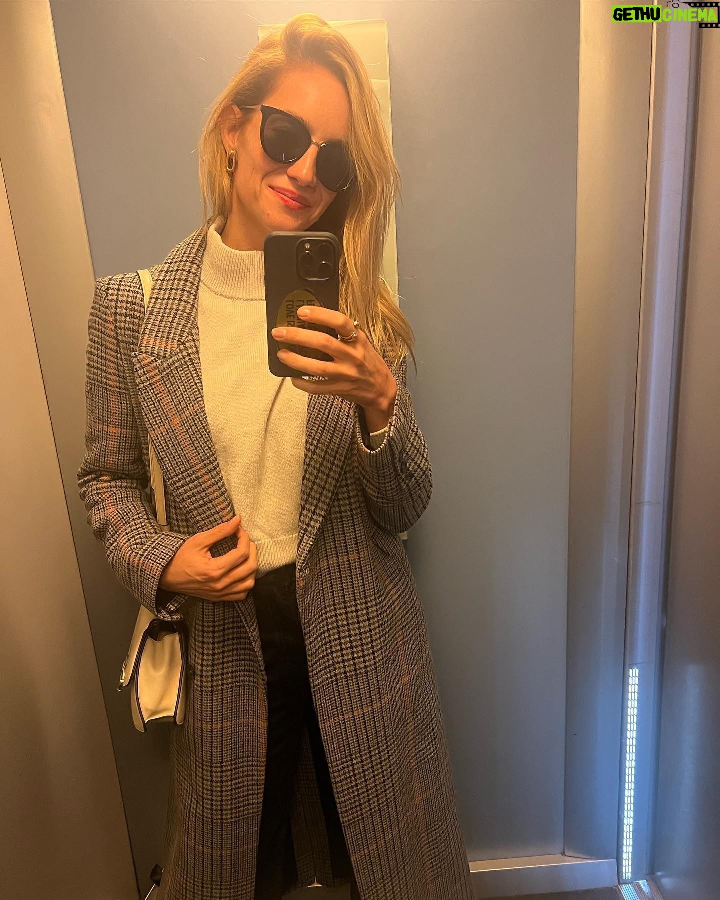 Hana Vagnerová Instagram - Cose belle 💃❤️🍁⭐️🤌