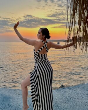 Hande Kaptan Instagram - sunset lover