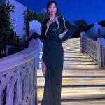 Hande Ataizi Instagram – @amorgaribovic 🖤🤍photo by @tameryilmaz1 🤩 #ellestyleawards2023