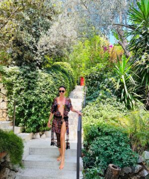Hande Ataizi Instagram - 🌻🌻